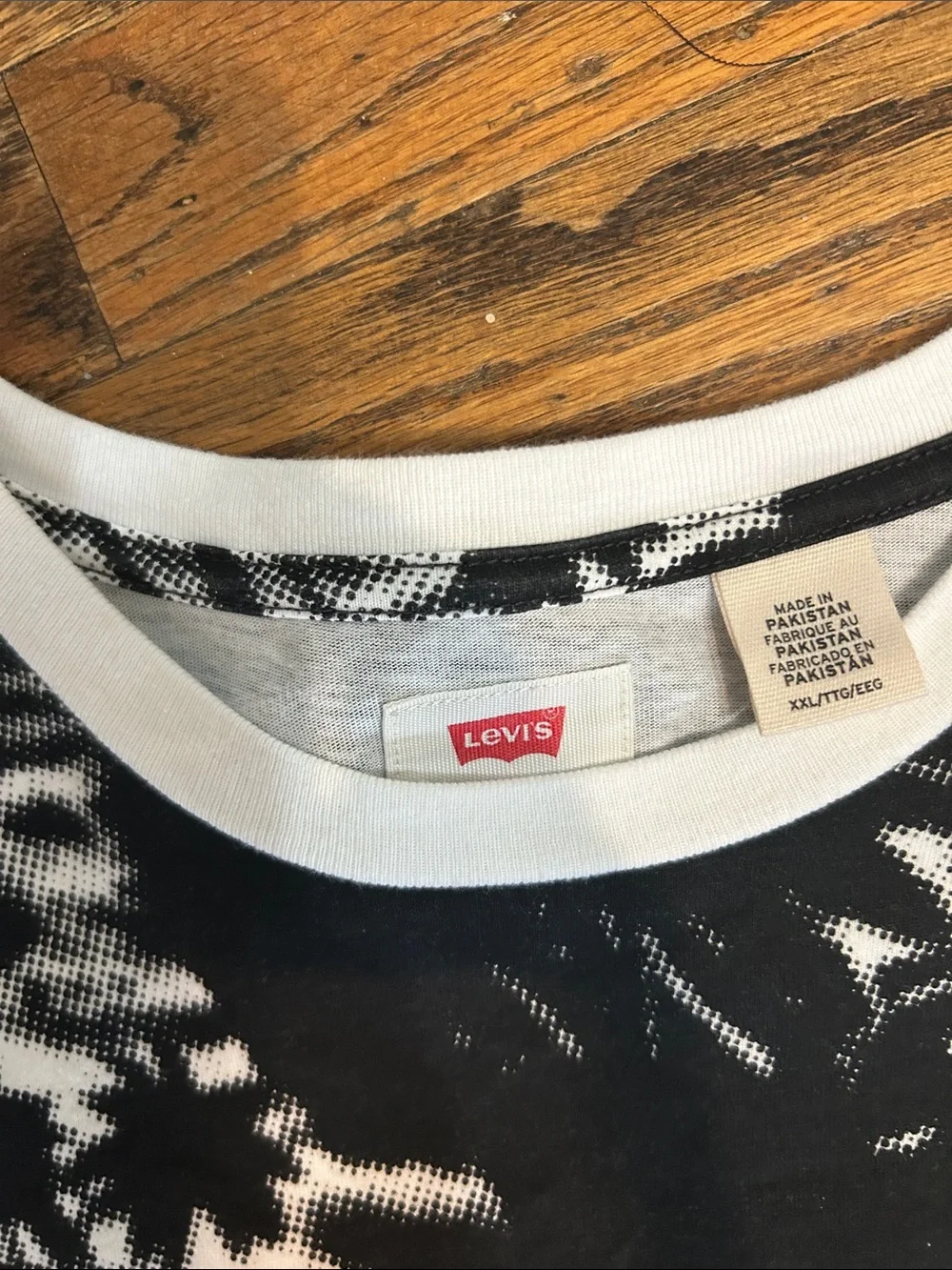 Levi's Black & White Palm-Print Short Sleeve Crew Tee